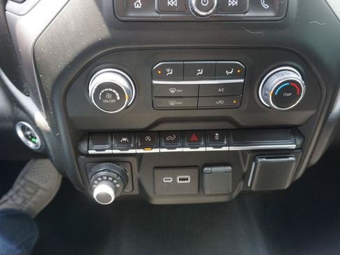 Used 2022 Chevrolet Silverado 1500 Custom AWD/4WD image 23
