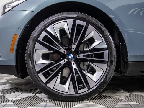 Used 2026 BMW 540i xDrive AWD/4WD image 37