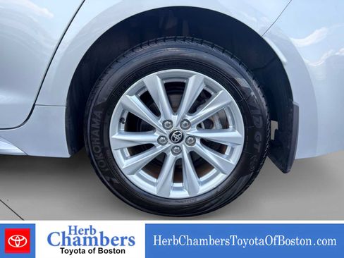 Used 2023 Toyota Corolla LE w/ LE Convenience Package FWD image 8