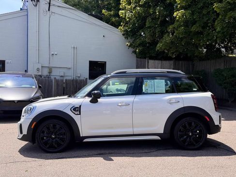 Used 2024 MINI Cooper Countryman S FWD image 3