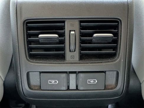 Used 2021 Honda Accord Touring image 16