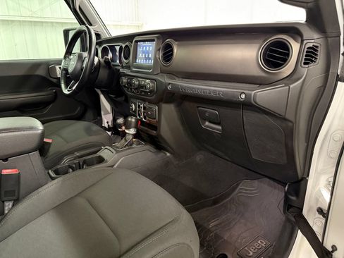 Used 2020 Jeep Wrangler Unlimited Sport AWD/4WD image 28