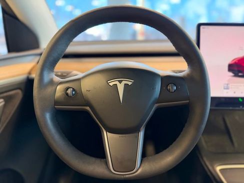 Used 2023 Tesla Model Y Long Range image 24
