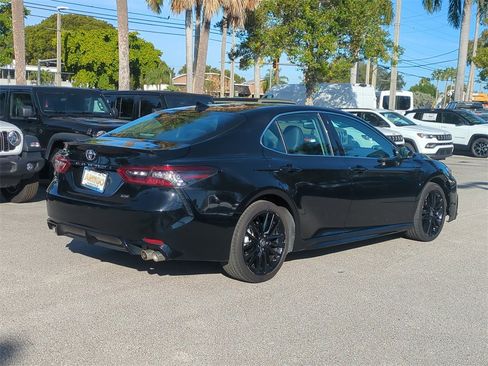 Used 2023 Toyota Camry XSE image 6