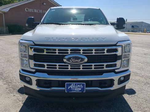New 2026 Ford F250 XLT w/ FX4 Off-Road Package AWD/4WD image 7