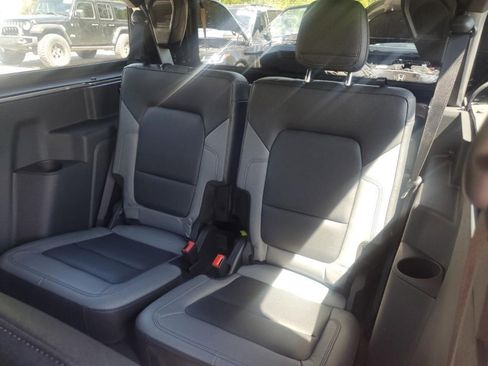 Used 2024 Ford Bronco Black Diamond image 9