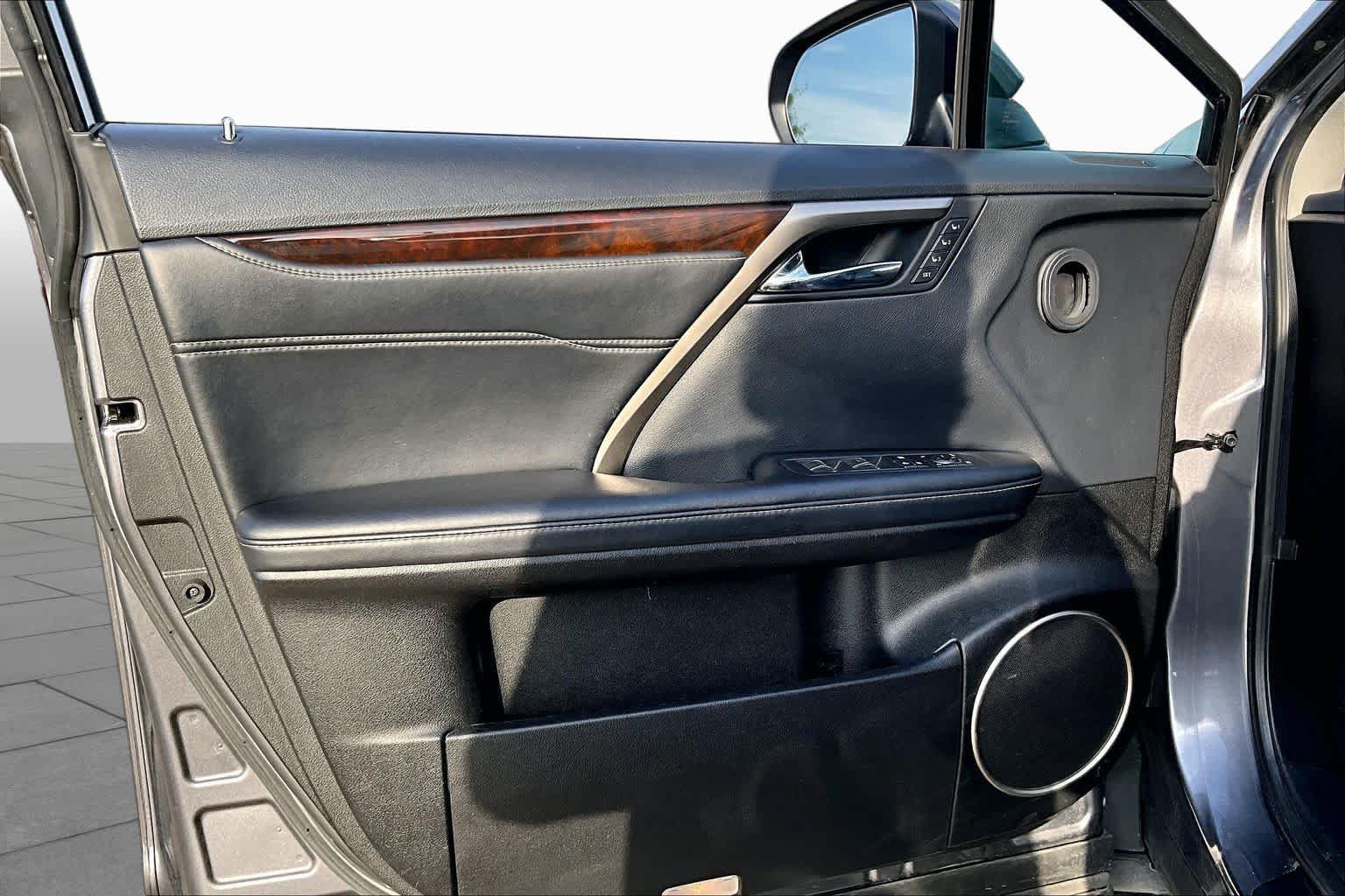 Used 2019 Lexus RX 350 FWD w/ Navigation Package image 19