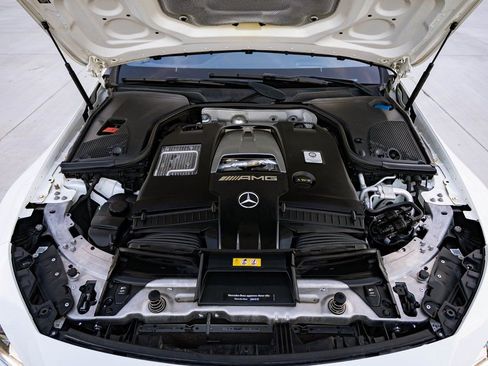 Used 2019 Mercedes-Benz AMG GT 63 S w/ Driver Assistance Package image 24