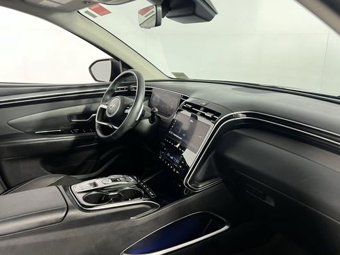 Used 2023 Hyundai Tucson Limited image 32