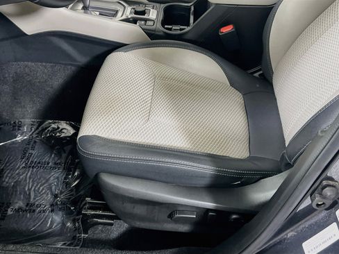 Used 2023 Subaru Forester Premium AWD/4WD image 18