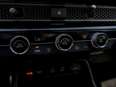 Used 2025 Honda Civic Sport image 33