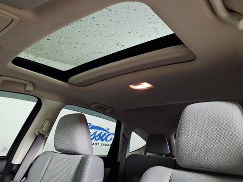 Used 2016 Honda CR-V EX image 15