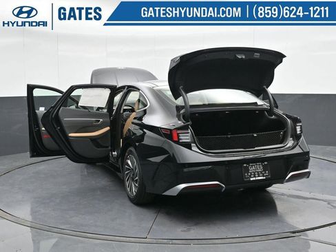 New 2025 Hyundai Sonata Limited image 49