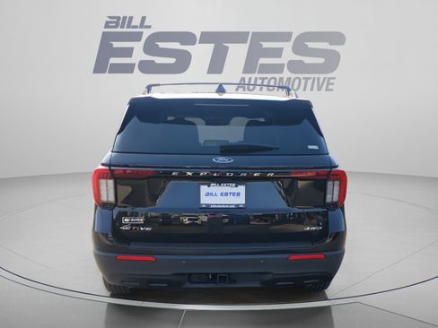 New 2026 Ford Explorer Active AWD/4WD image 3