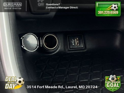 Used 2024 Toyota RAV4 XLE FWD image 27