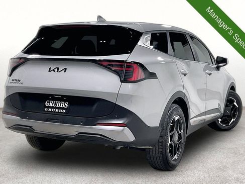 Used 2026 Kia Sportage EX FWD image 2