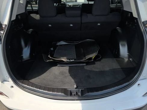 Used 2017 Toyota RAV4 XLE w/ Carpet Mat Package AWD/4WD image 20
