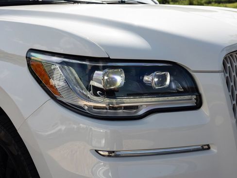 Used 2024 Lincoln Navigator L Reserve AWD/4WD image 14