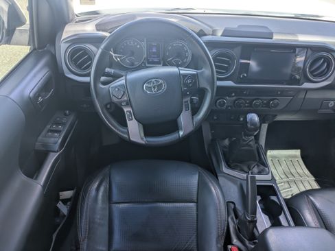 Used 2019 Toyota Tacoma TRD Pro AWD/4WD image 15