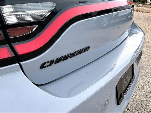 Used 2022 Dodge Charger SXT w/ Blacktop Package image 33