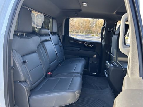 Used 2024 Chevrolet Silverado 1500 LT Trail Boss w/ Convenience Package II image 45