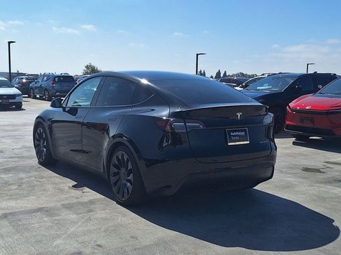 Used 2022 Tesla Model Y Performance AWD/4WD image 7