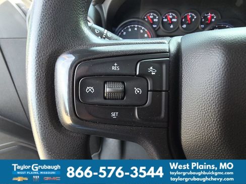 Used 2023 Chevrolet Silverado 1500 Custom Trail Boss AWD/4WD image 19