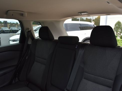 Used 2025 Nissan Rogue SV image 30