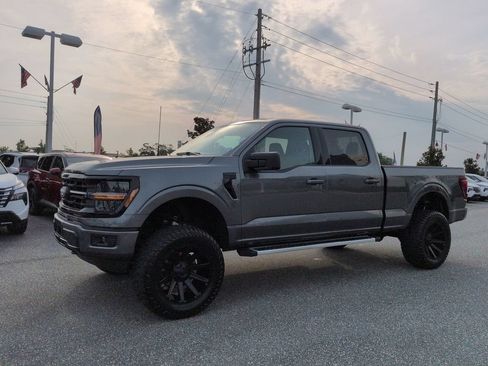Used 2025 Ford F150 XLT w/ Equipment Group 301A Standard AWD/4WD image 8