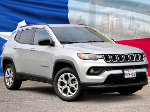 New 2025 Jeep Compass Latitude image 1