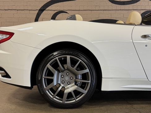 Used 2011 Maserati GranTurismo Convertible RWD image 28