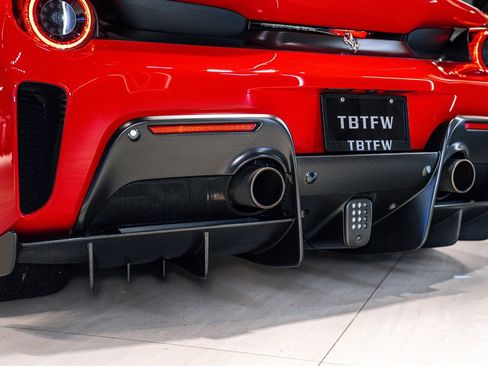 Used 2020 Ferrari 488 Pista Coupe image 32