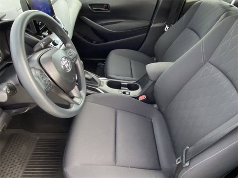 Certified 2025 Toyota Corolla LE image 6