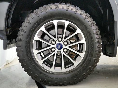Used 2019 Ford F150 XLT w/ Equipment Group 301A Mid AWD/4WD image 28
