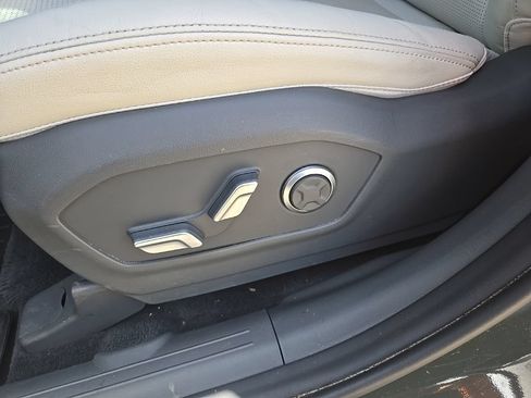 Used 2024 Hyundai Santa Fe Limited FWD image 37