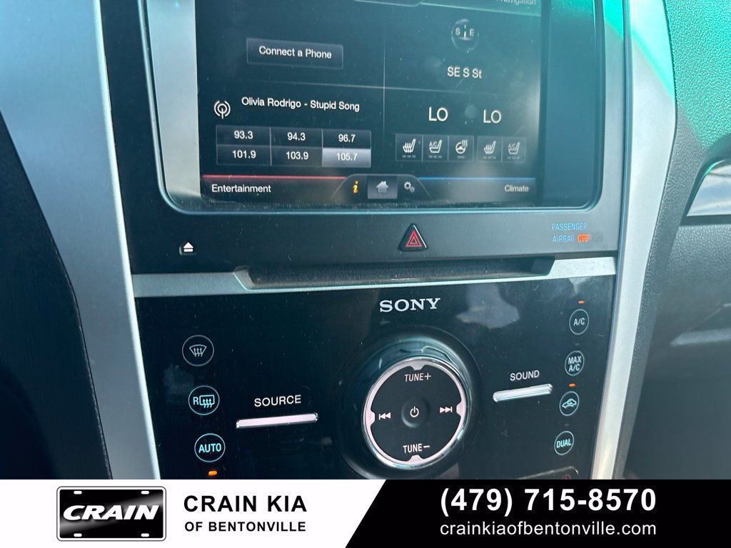 Used 2014 Ford Explorer Limited w/ Equipment Group 301A FWD image 17