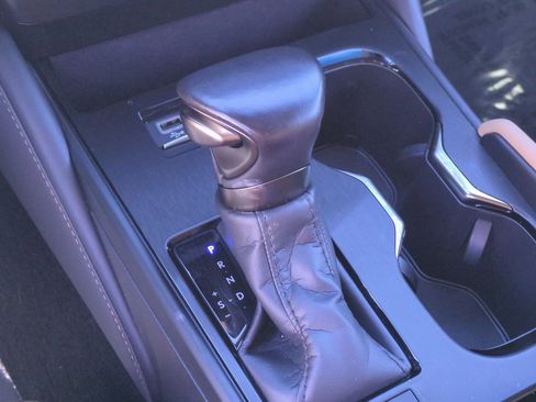 Certified 2025 Lexus ES 350 image 27