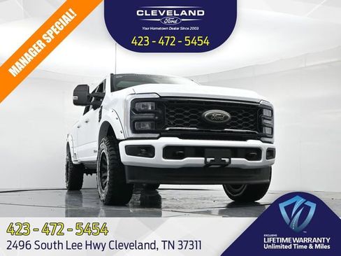 New 2025 Ford F250 XLT w/ Black Appearance Package AWD/4WD image 32