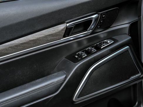 Used 2022 Kia Telluride SX image 12