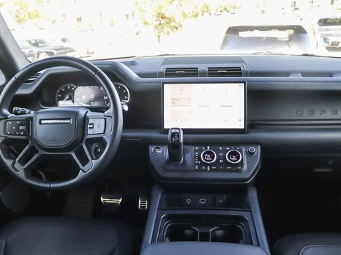 Used 2023 Land Rover Defender 130 X-Dynamic SE AWD/4WD image 12