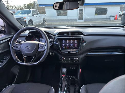 Certified 2023 Chevrolet TrailBlazer RS w/ Convenience Package image 30