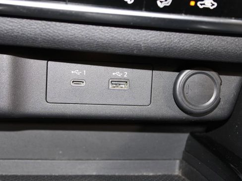 Used 2021 Nissan Rogue SV FWD image 39