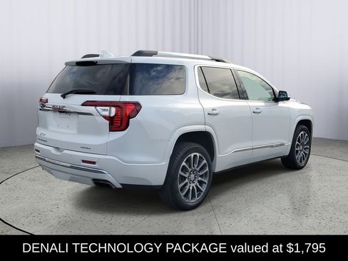 Used 2021 GMC Acadia Denali w/ Denali Technology Package image 3