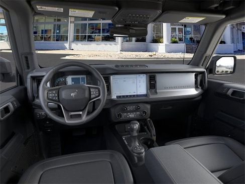 New 2025 Ford Bronco Badlands image 9