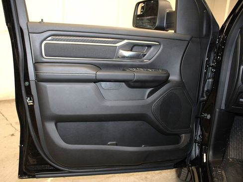 New 2026 RAM 1500 4x4 Crew Cab image 26