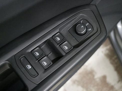 Used 2020 Volkswagen Atlas Cross Sport SE AWD/4WD image 13