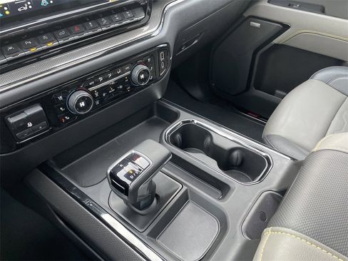 Used 2023 Chevrolet Silverado 1500 ZR2 w/ Technology Package image 20