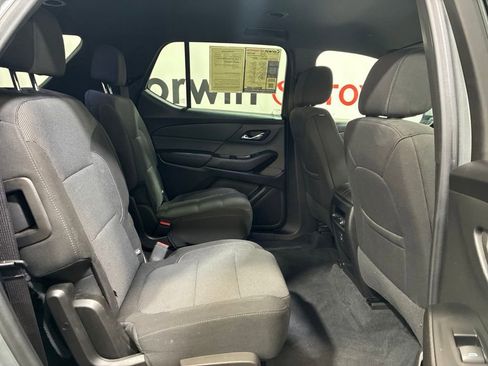 Used 2023 Chevrolet Traverse LT AWD/4WD image 13