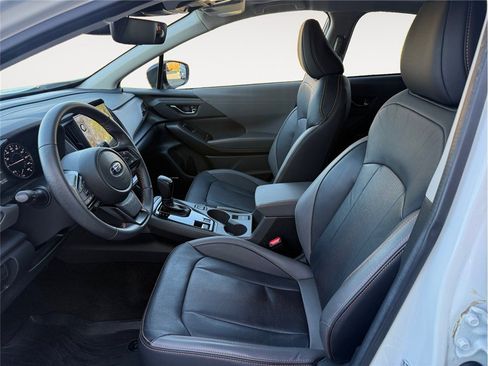 Used 2024 Subaru Crosstrek 2.5i Limited w/ Crosstrek Mirror Package image 9