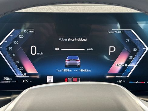 Certified 2025 BMW 330i xDrive Sedan AWD/4WD image 34